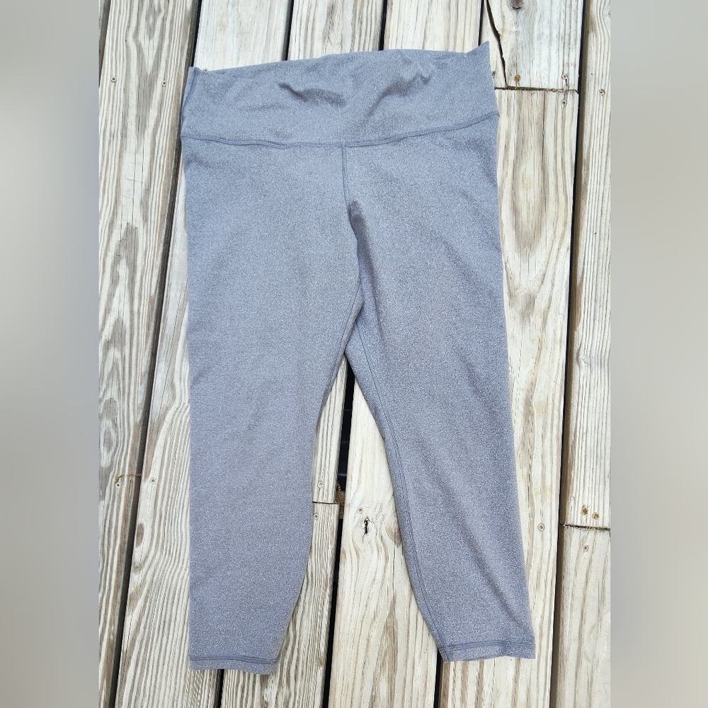 Fabletics Powerhold Capri Leggings  Size 1X